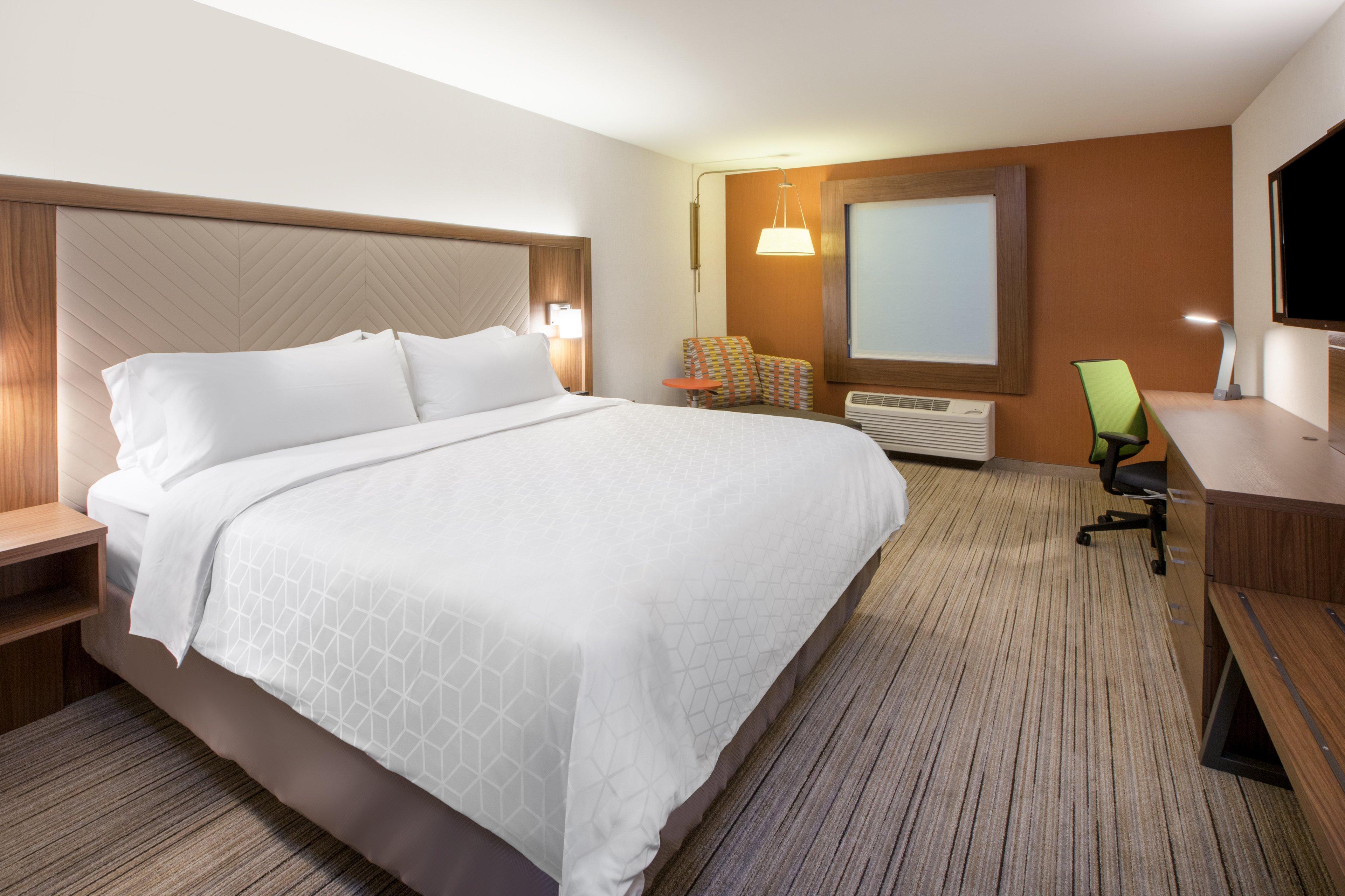 Holiday Inn Express & Suites Brevard - City Center Экстерьер фото