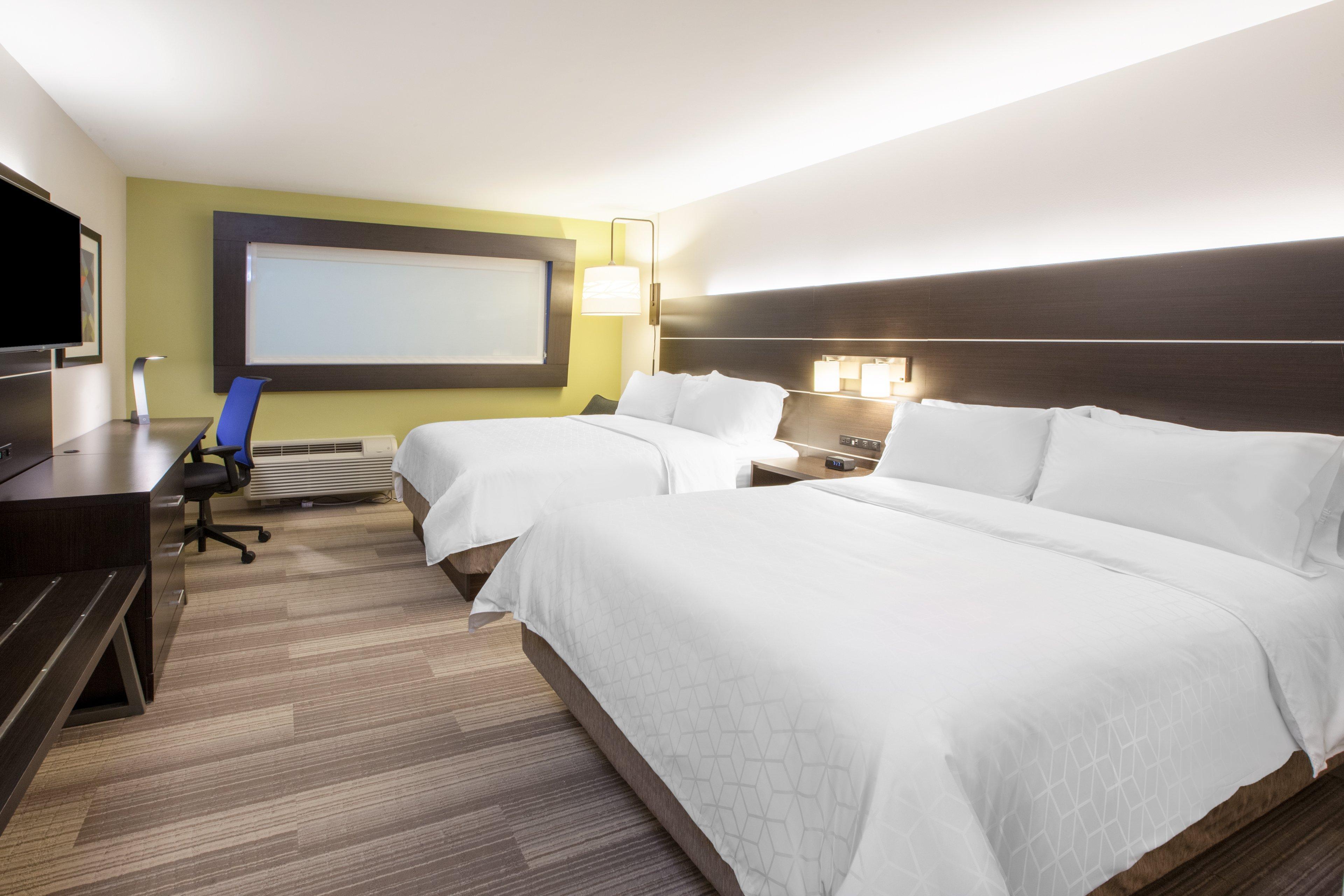 Holiday Inn Express & Suites Brevard - City Center Экстерьер фото